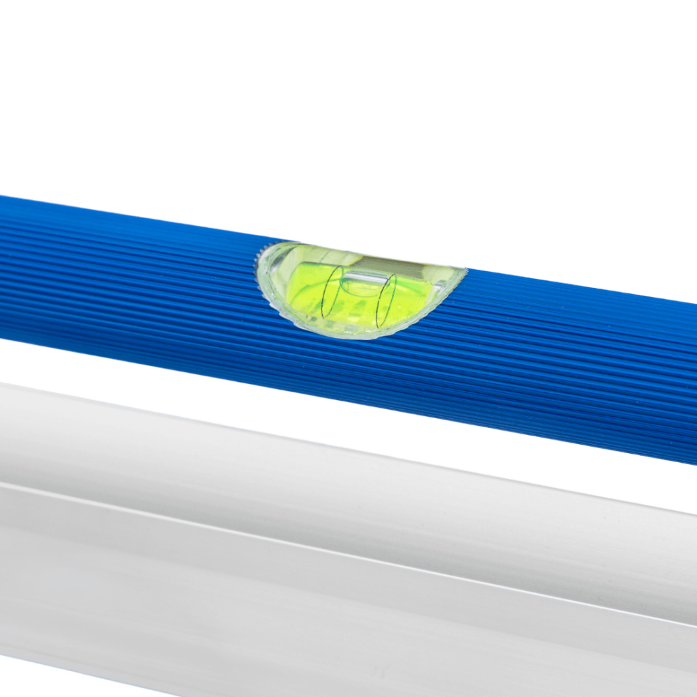 Toolsa Aluminium Screed Bar With Built-In Spirit Level