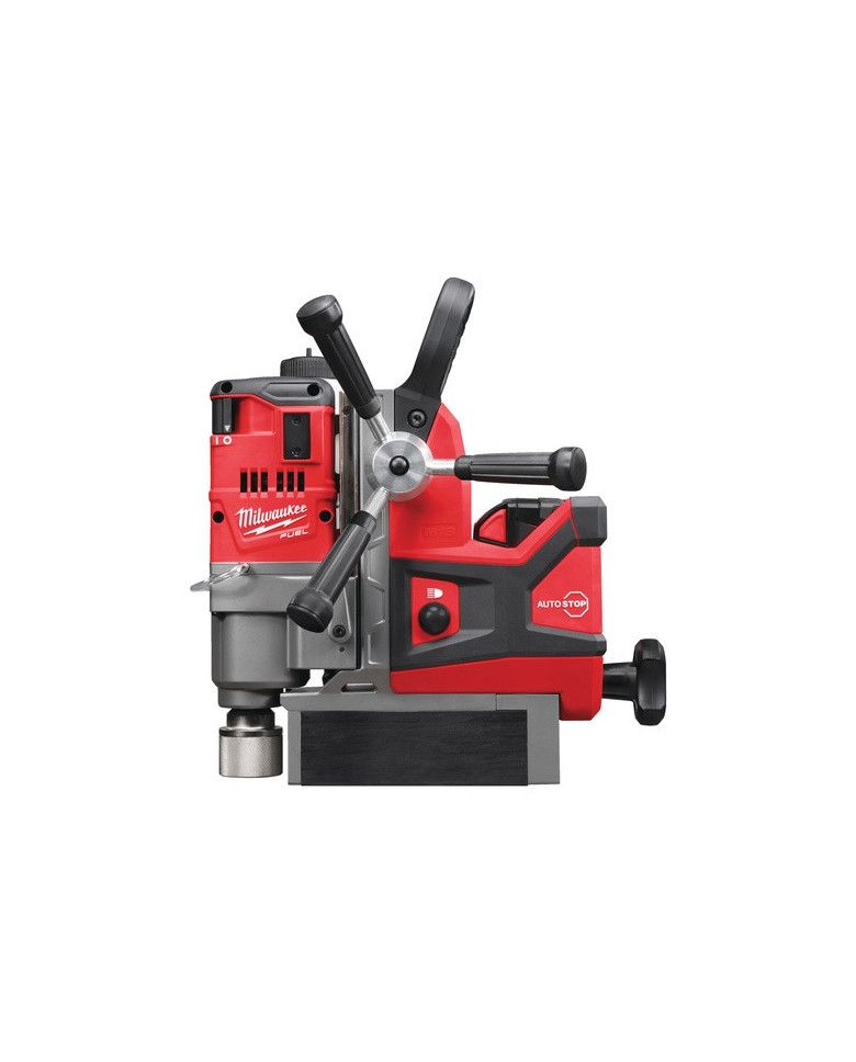 M18 FUEL™ Milwaukee magnetic drill | M18 FMDP-502C. Milwaukee - Technical data:

Stroke length (mm): 146
Number of batteries:2
M